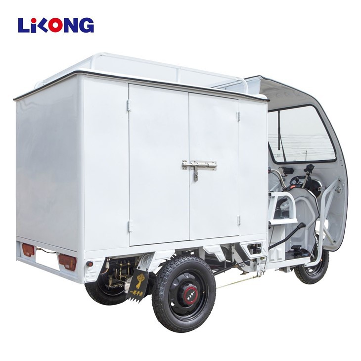 The Vehicle Has A Powerful Storage Space And Thermal Insulation To Preserve The Freshness And Quality Of The Goods